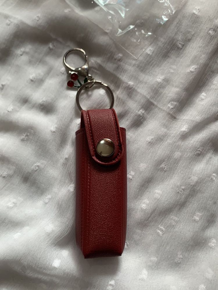 Red Lipstick Holder Keychain Tira