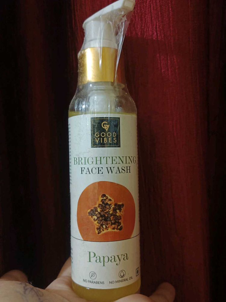 Good Vibes Papaya Brightening Face Wash