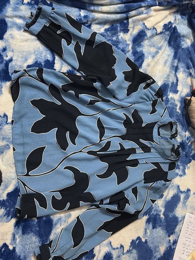 Floral Print Long Sleeve Top