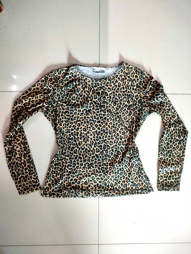 Leopard Print Long Sleeve Top