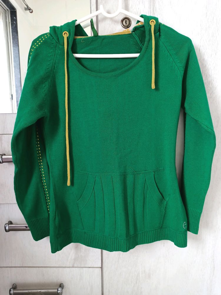 Green Hood - Perfect For Monsoon - Light Winters