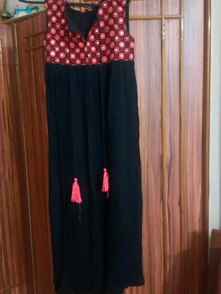 Stylish Black Maxi Dress