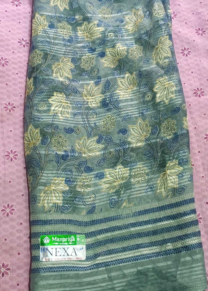 S22 Flowers Design Saree With Blouse