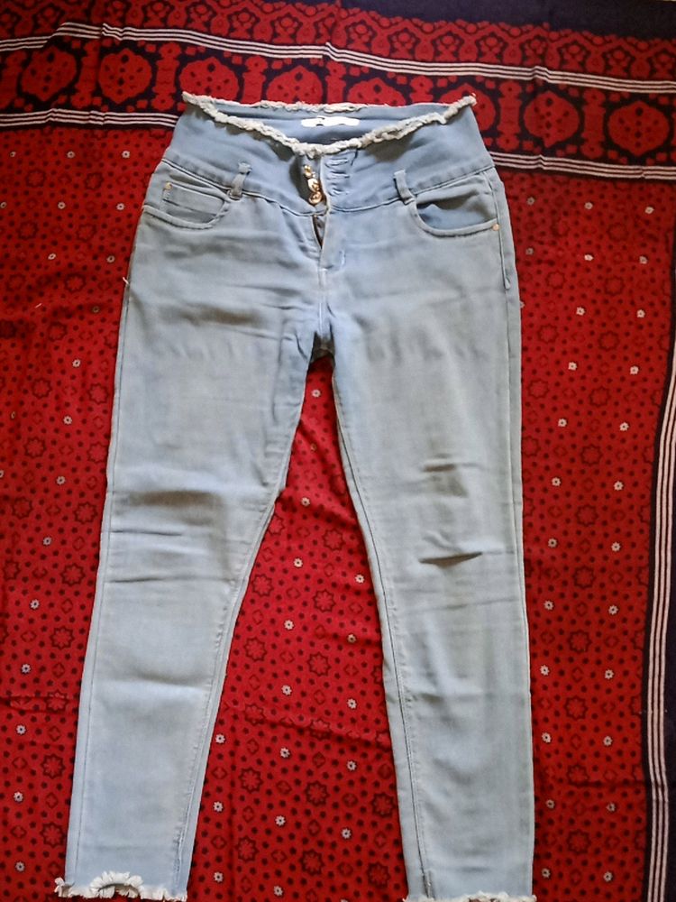 Eleven Skiny Jean
