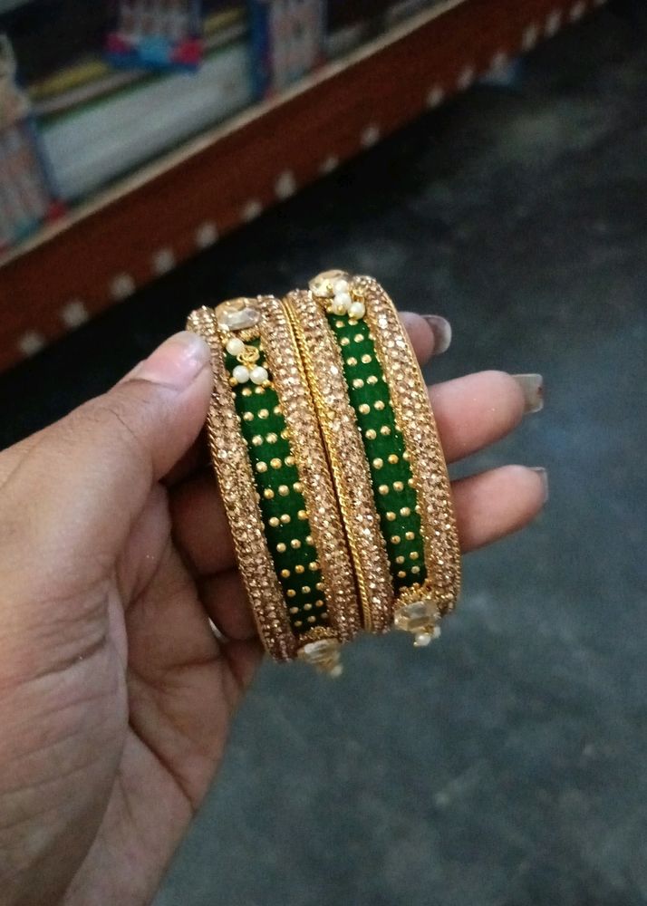 Light Weight With Multi Colour Kada Set
