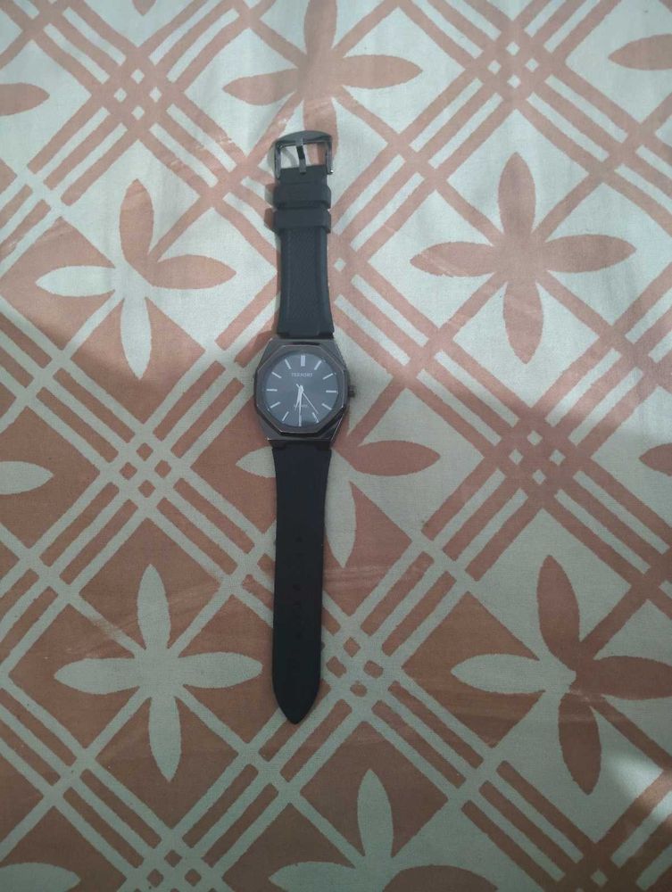 Stylish Black Watch