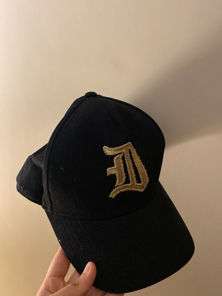 D Initial Stylish Cap