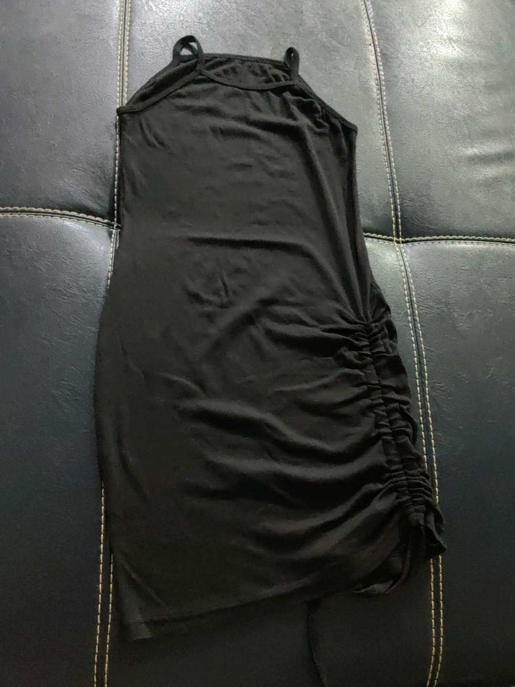 Black Bodycon Dressand this is streatuble dress