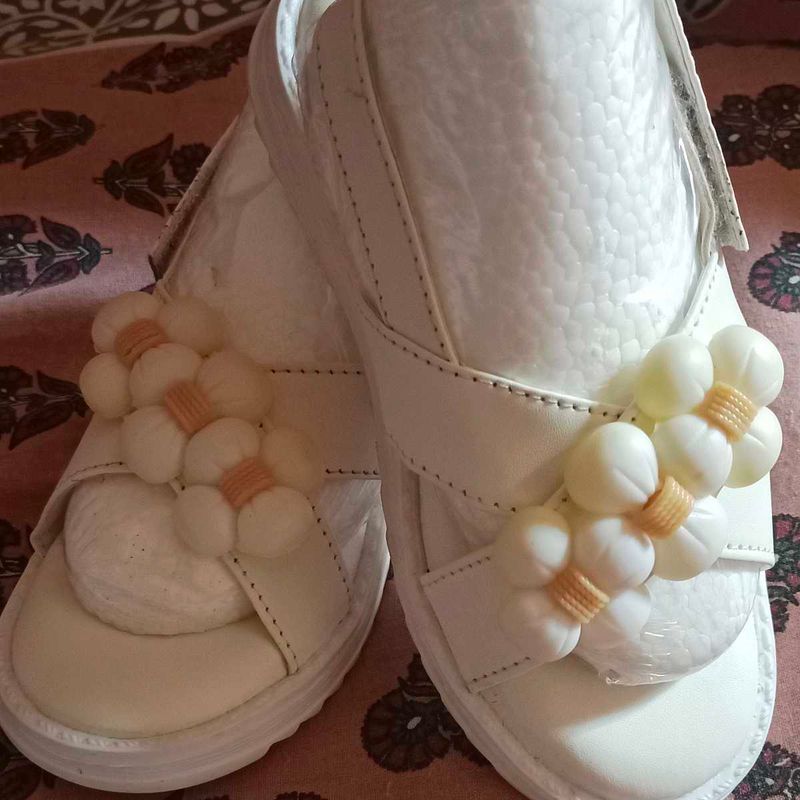 Cute White Flower Sandals