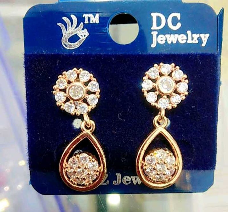 Dangling Flower Earrings