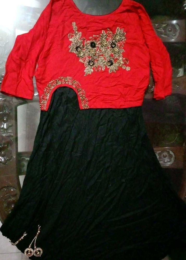 Red &amp; Black Embellished Gown