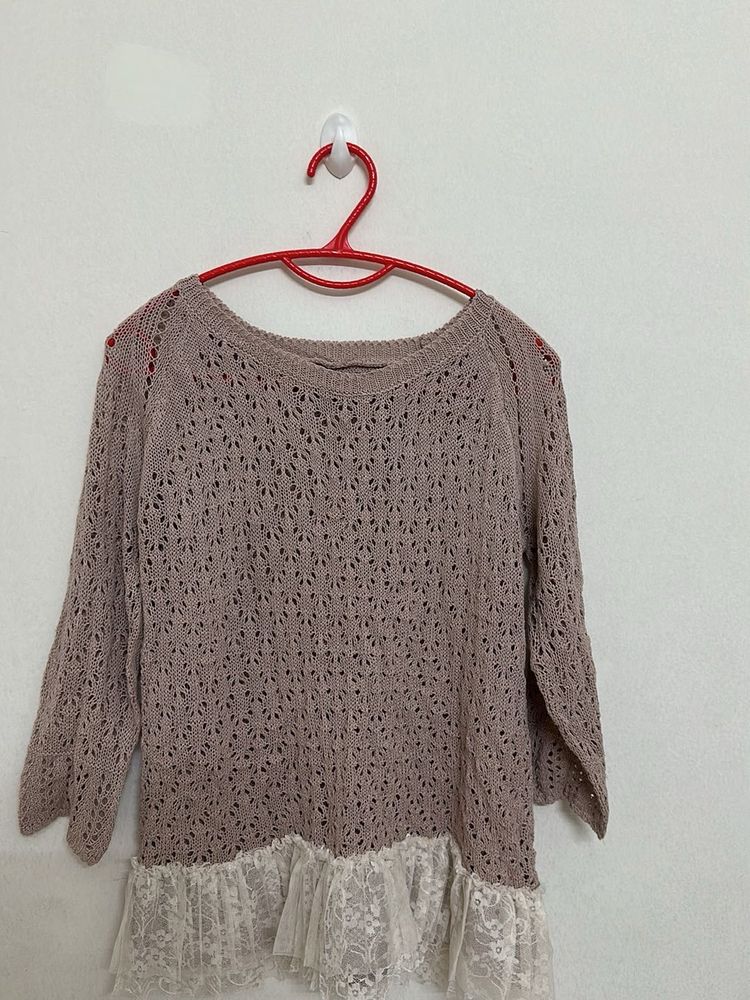 Lace Trim Knit Top