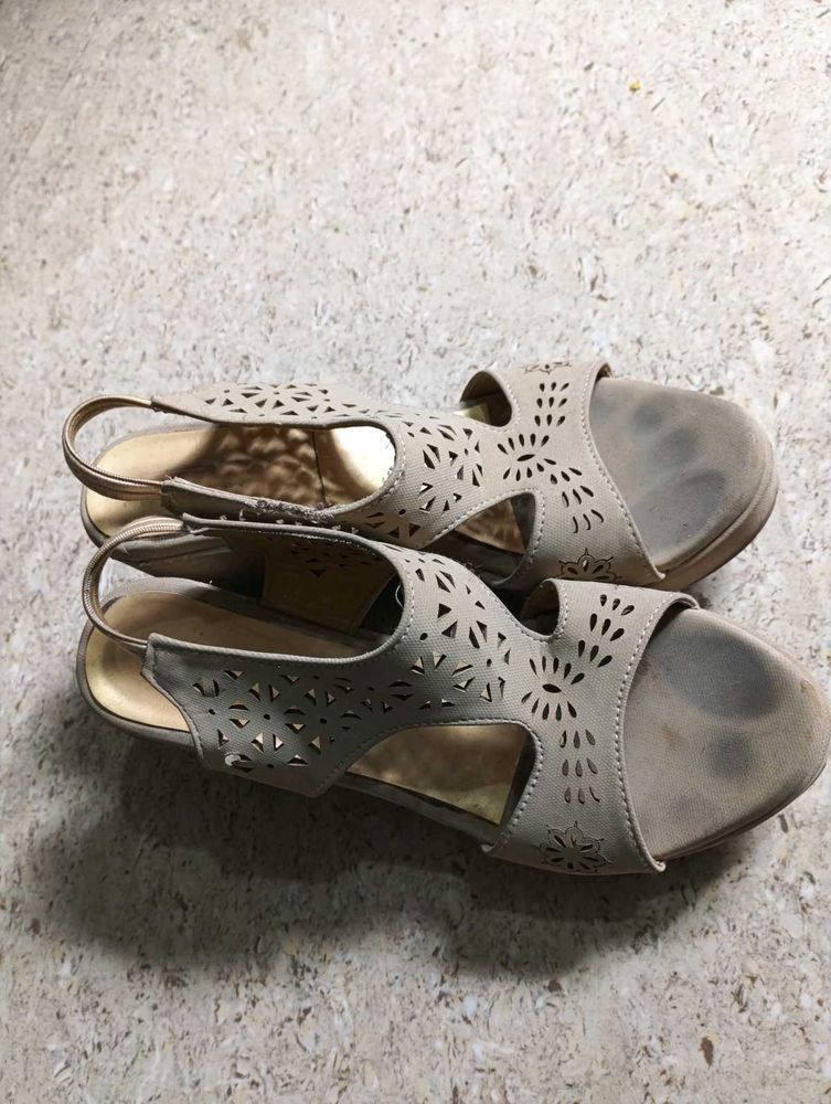 Cute Cut-Out Sandals