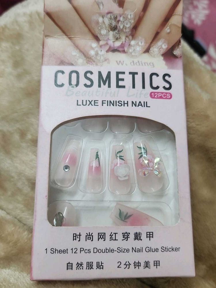 Cosmetics Luxe Finish Nails - 12pcs