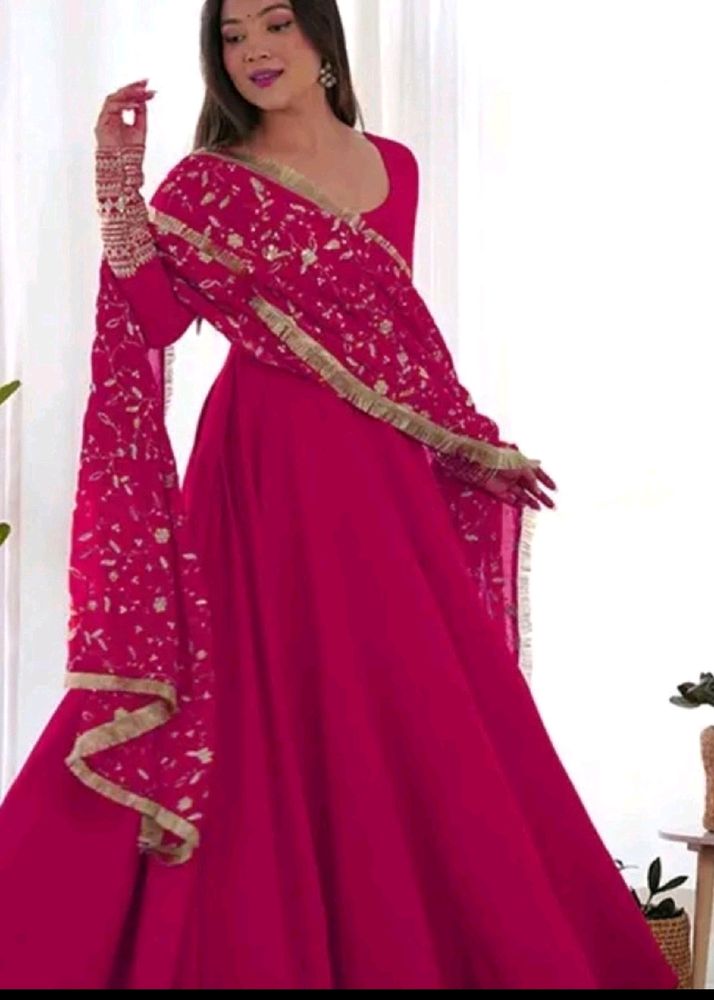WOMEN Embrodairy Stright Kurta Set