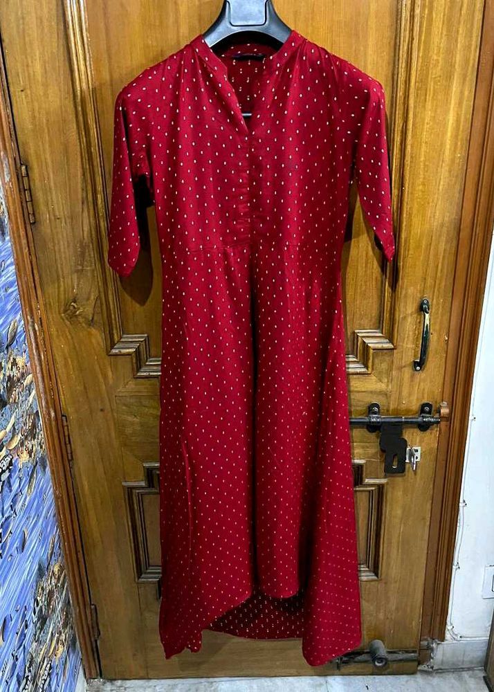 LIBAS WOMEN RED SELF PATTERN COTTON KURTA SIZE - X