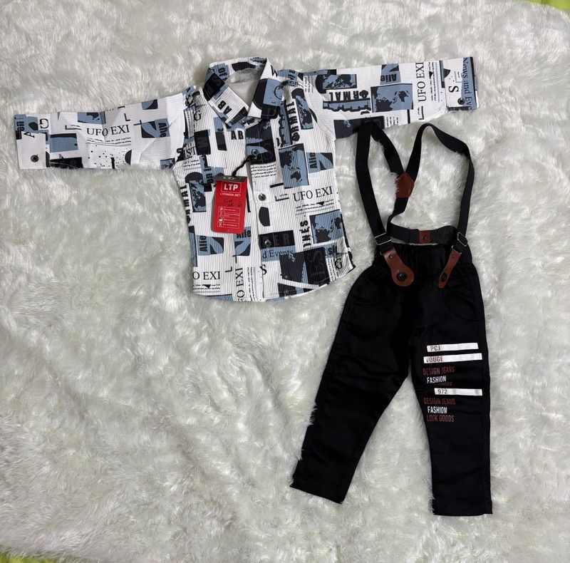 Boys&#39; Newspaper Print Outfit