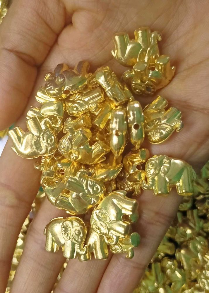 Cute Gold elephant Beads