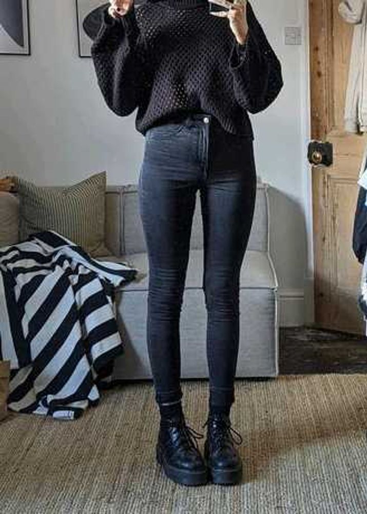 Black Skinny Jeans