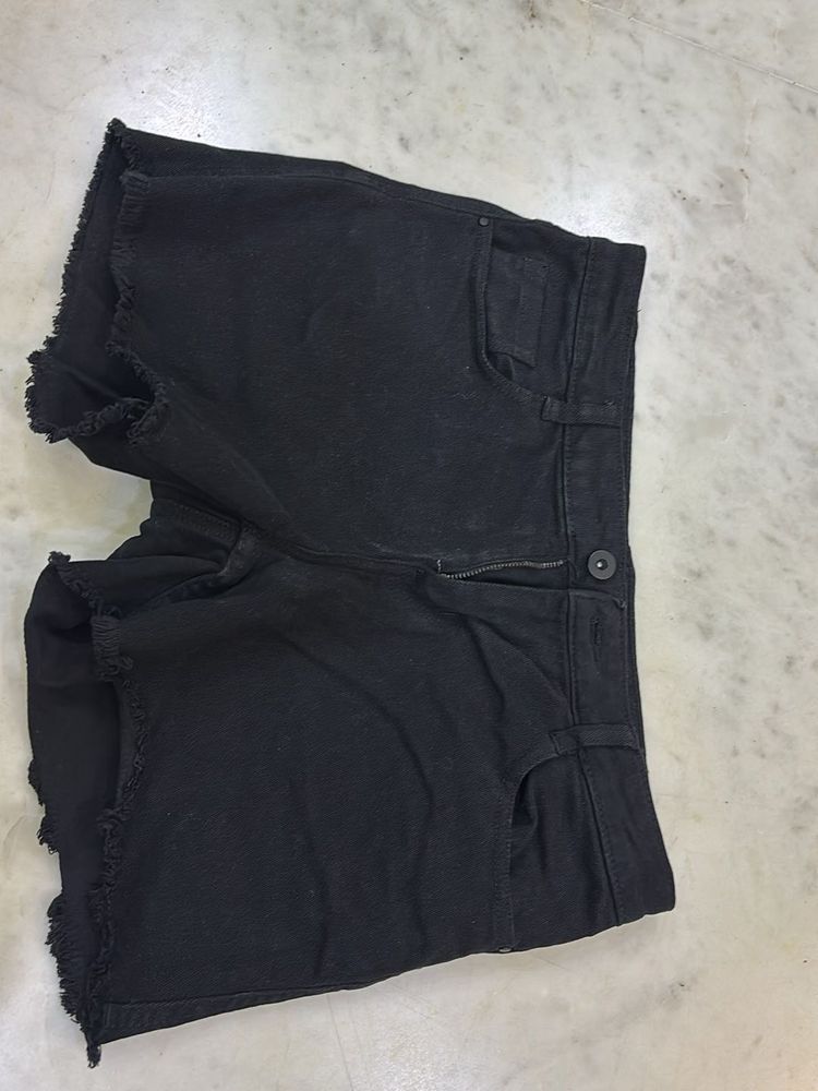 Black Denim Frayed Hem Shorts