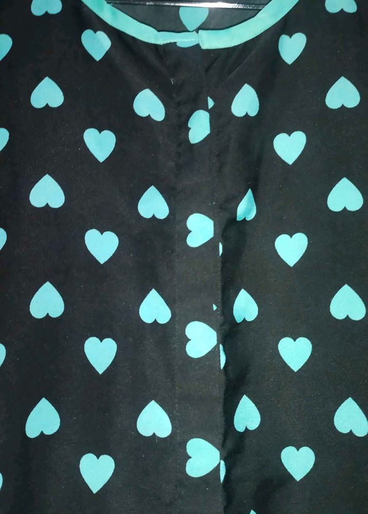 Cute Heart Print Top