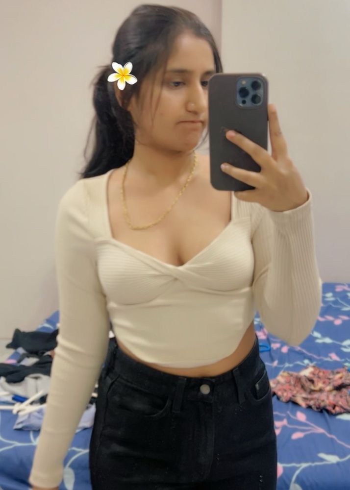 Ribbed Sweetheart Top