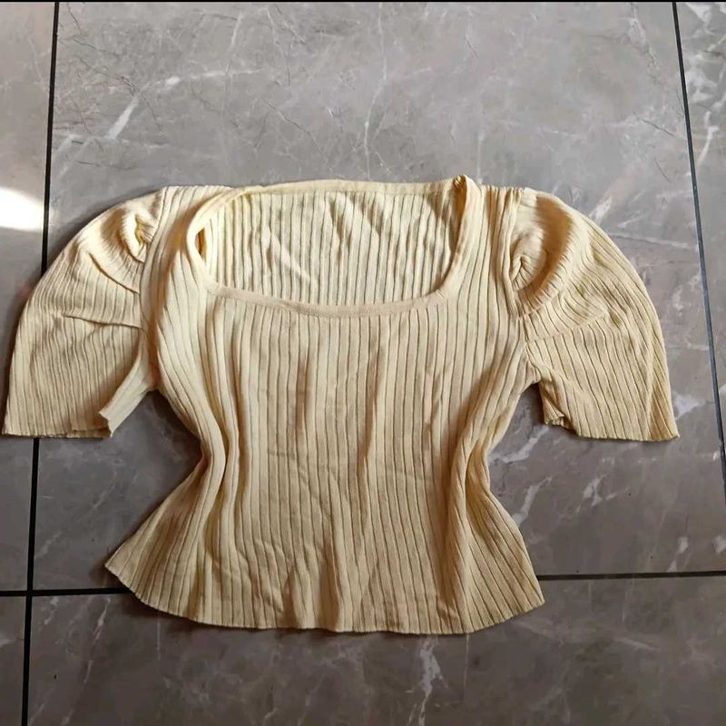 Ribbed Knit Puff Sleeve Top