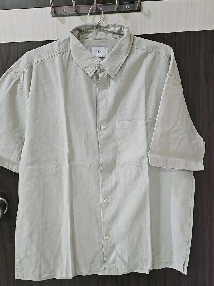 H&amp;M Casual Shirt - Short Sleeve