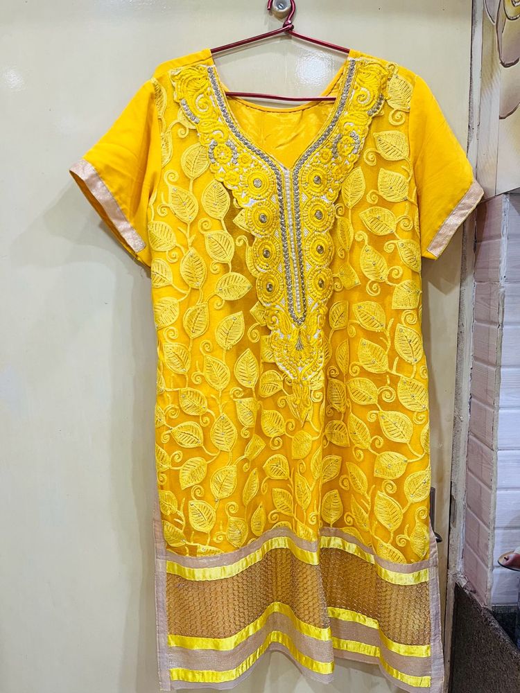 Yellow Makes You Slim