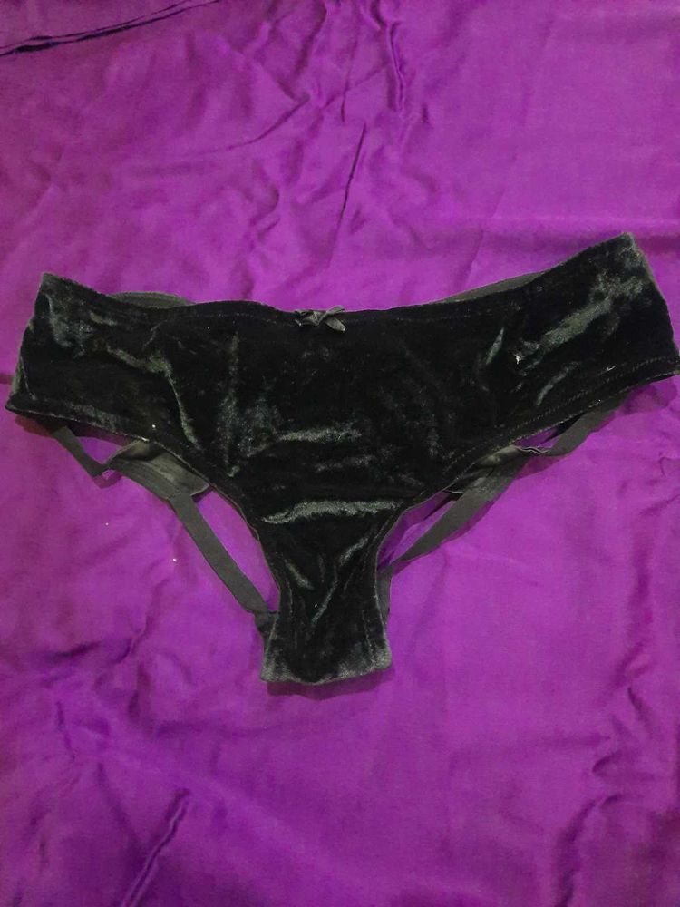VS Black Velvet Thong