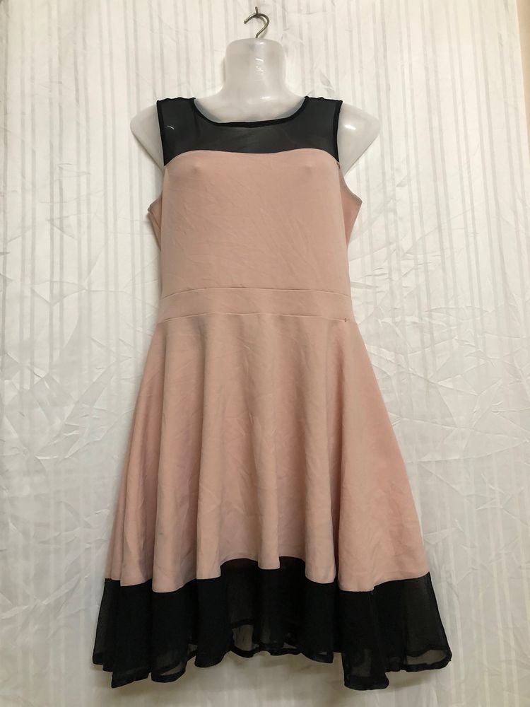 Ake Cream Sleeveless Dress