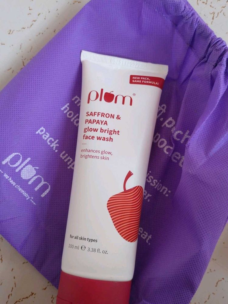 Plum Saffron &amp; Papaya Face Wash