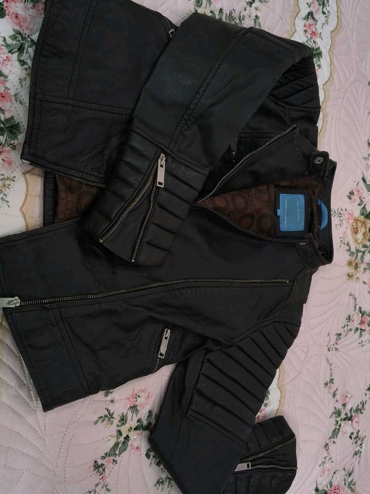 Stylish Black Leather Jacket