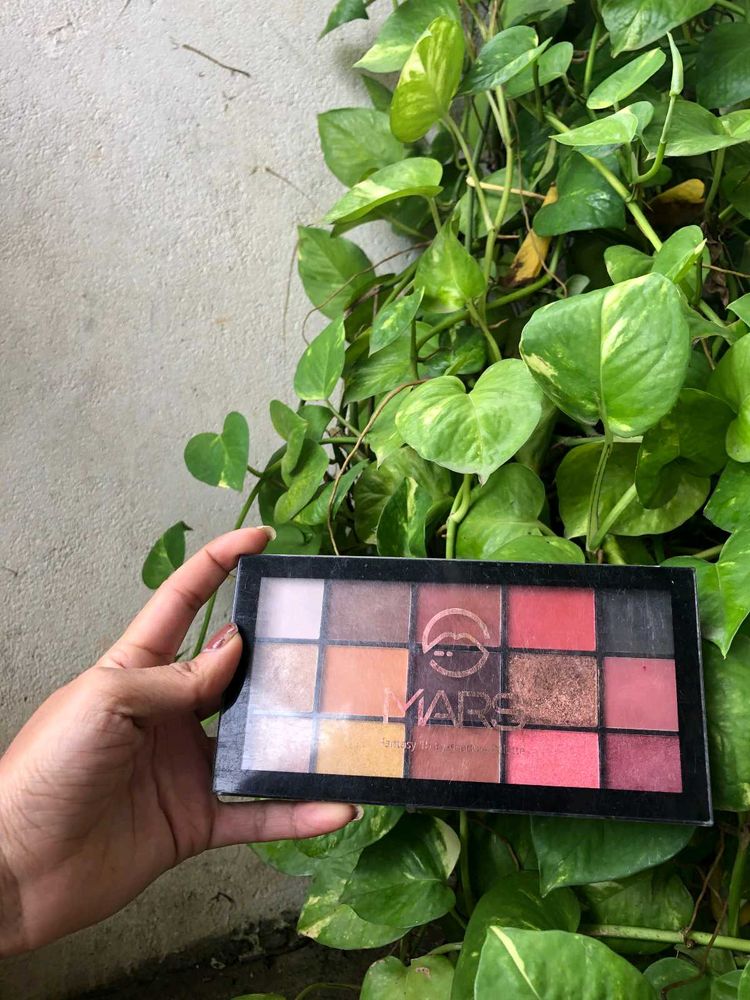 Mars Eyeshadow Palette