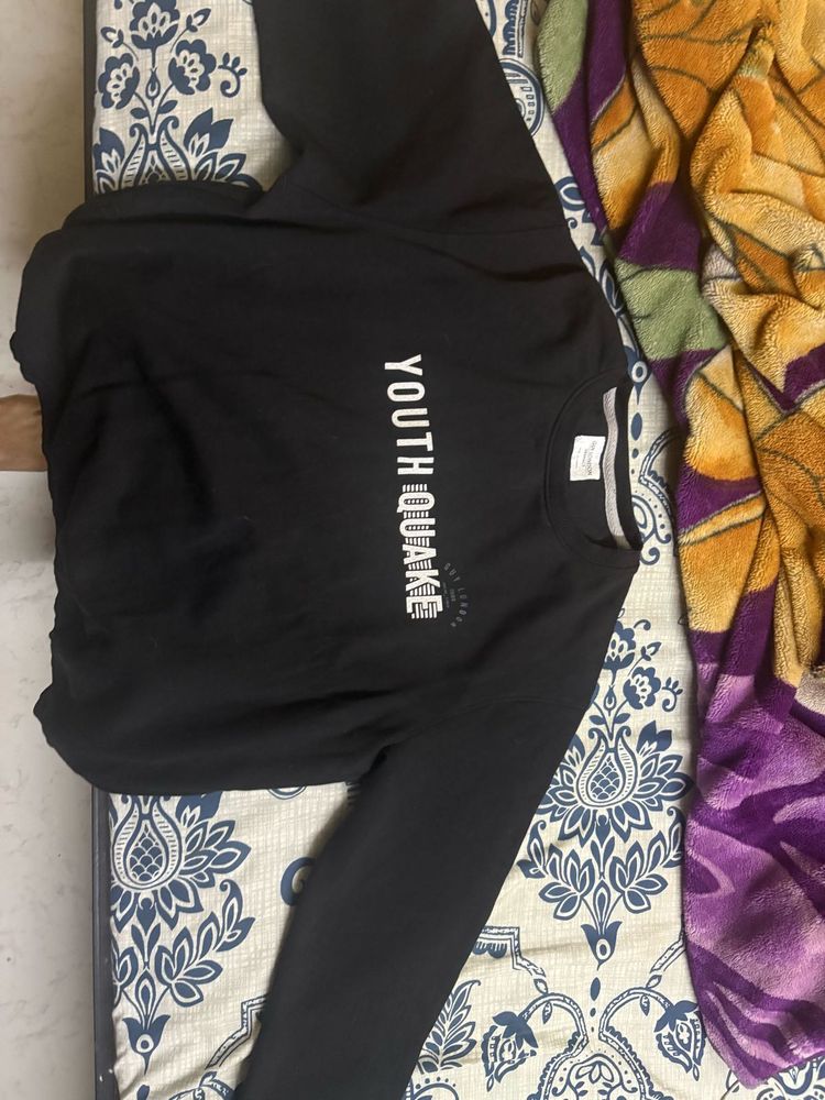 Youth Quake Black Sweatshirt