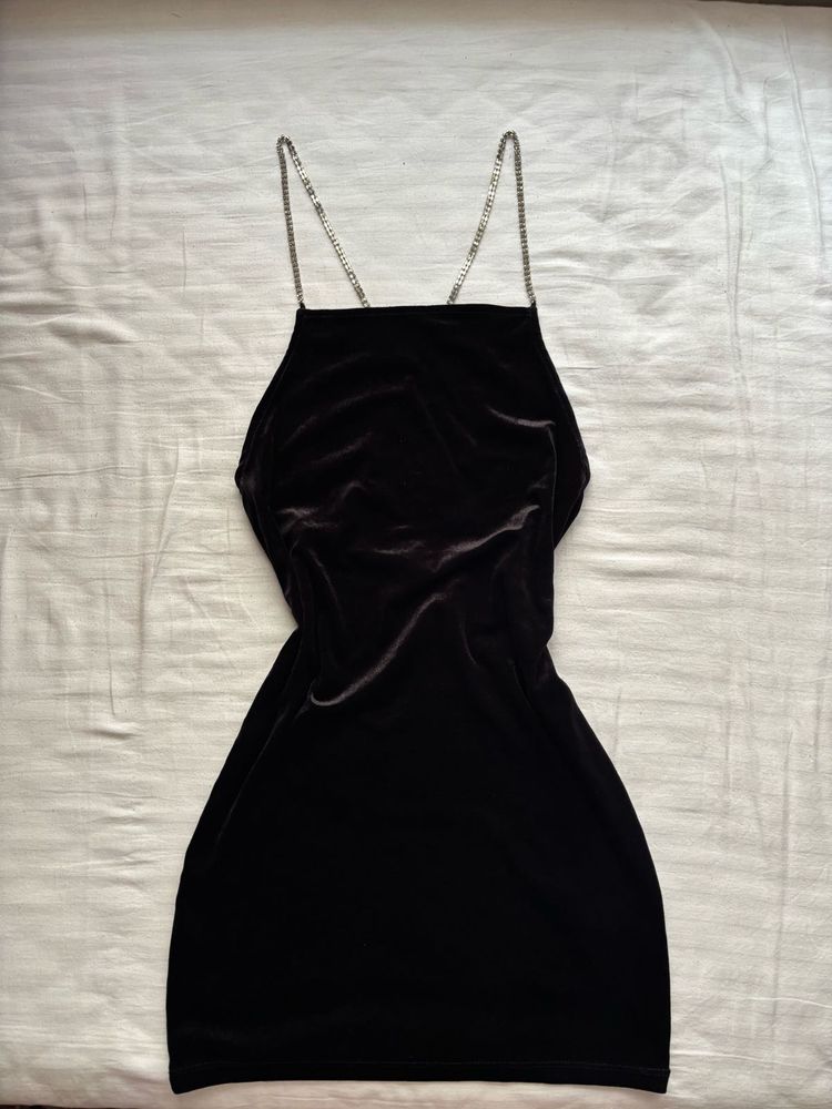 👗🖤H&amp;M Black Strappy Dress