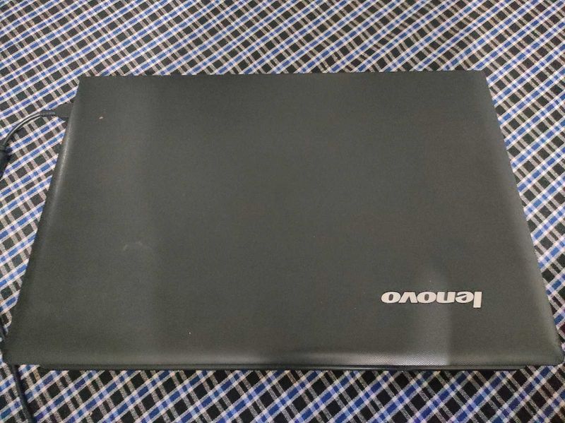 Lenovo Gaming Laptop i3/8GB/500GB