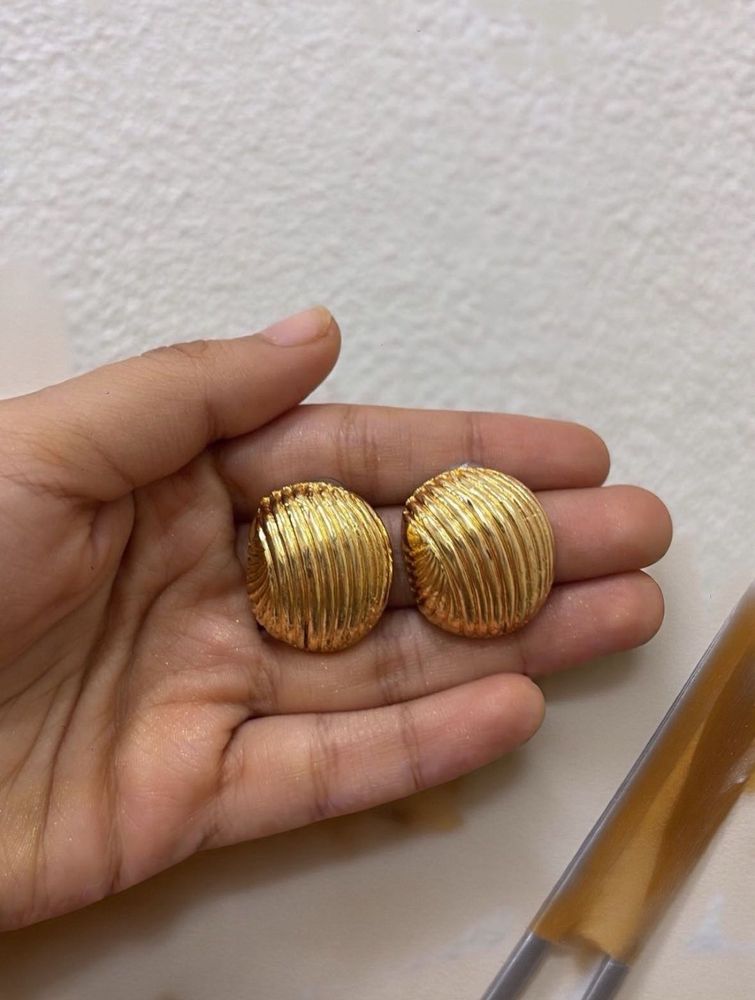 Vintage Gold Button Earrings💗💗