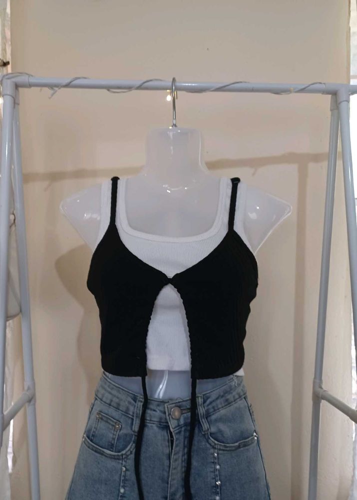 H&amp;M Cut Out Crop Top