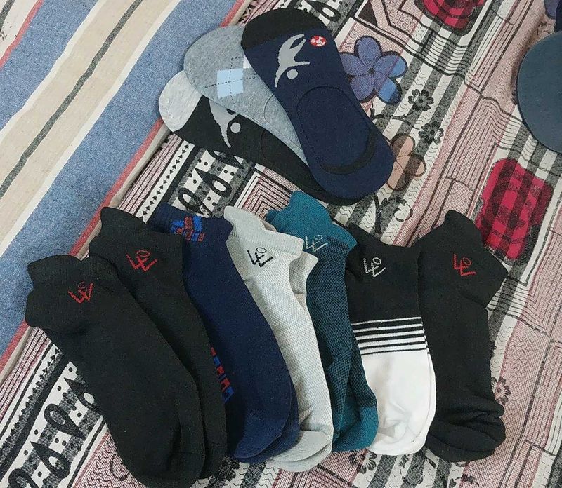 6 Pair Of Socks At Just 299/-