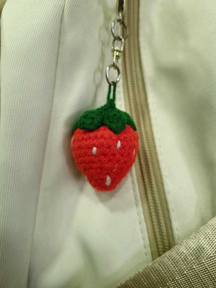 crochet Strawberry 🍓  keychain and sunflower 🌻 k