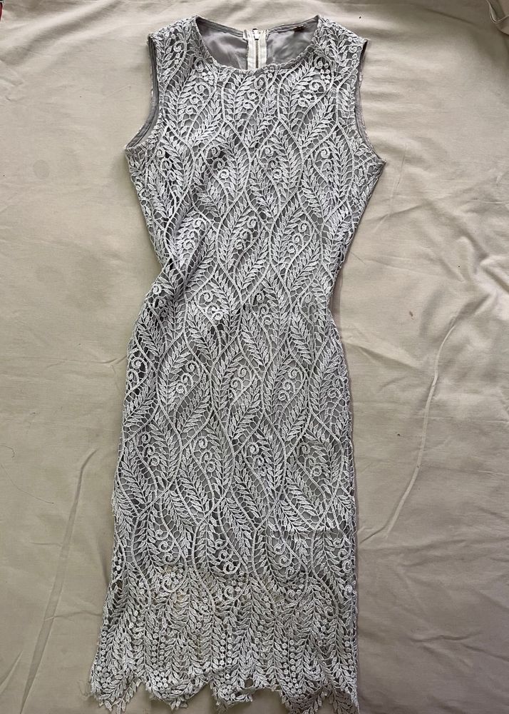 Elegant Lace Bodycon Dress