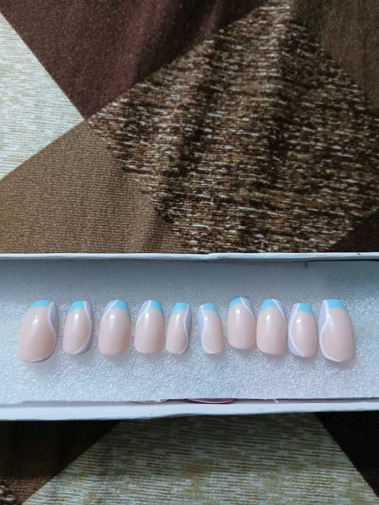 Press On-Nails