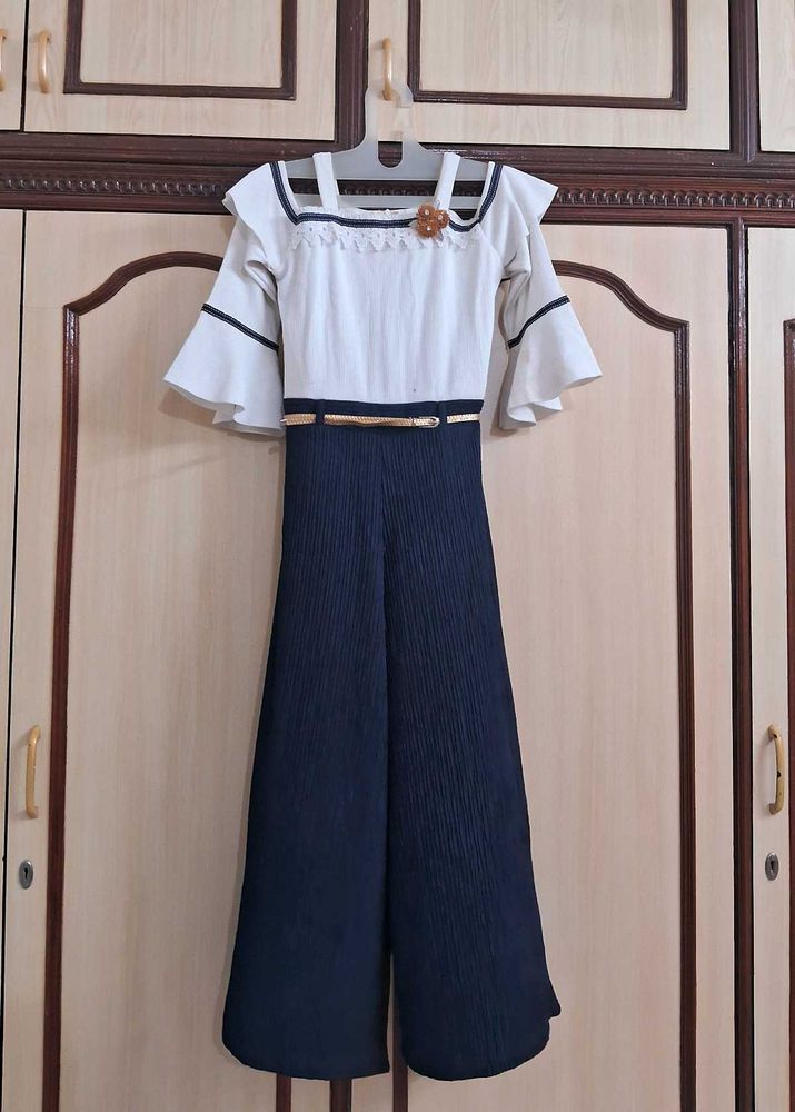 Elegant Off-White &amp; Navy Blue Jumpsuit