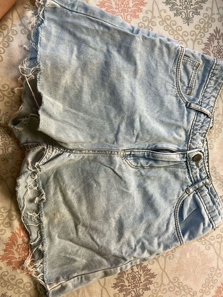 Frayed Hem Denim Shorts