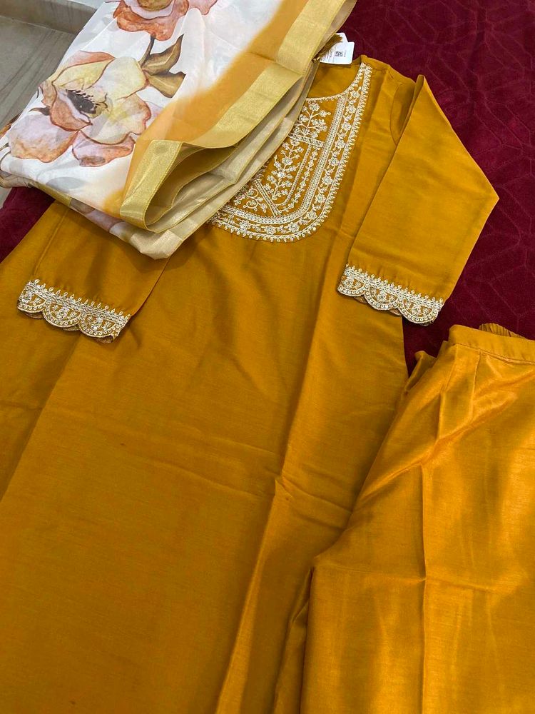 Beautiful Kurta Pent Set For Women