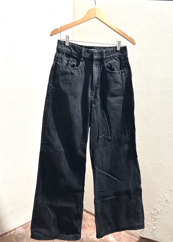 Zara Black Jeans Is Women
