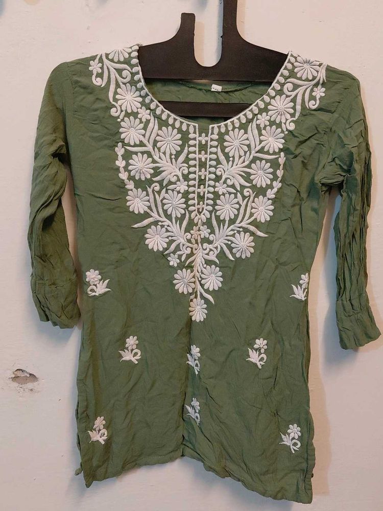 Embroidered Green Kurta