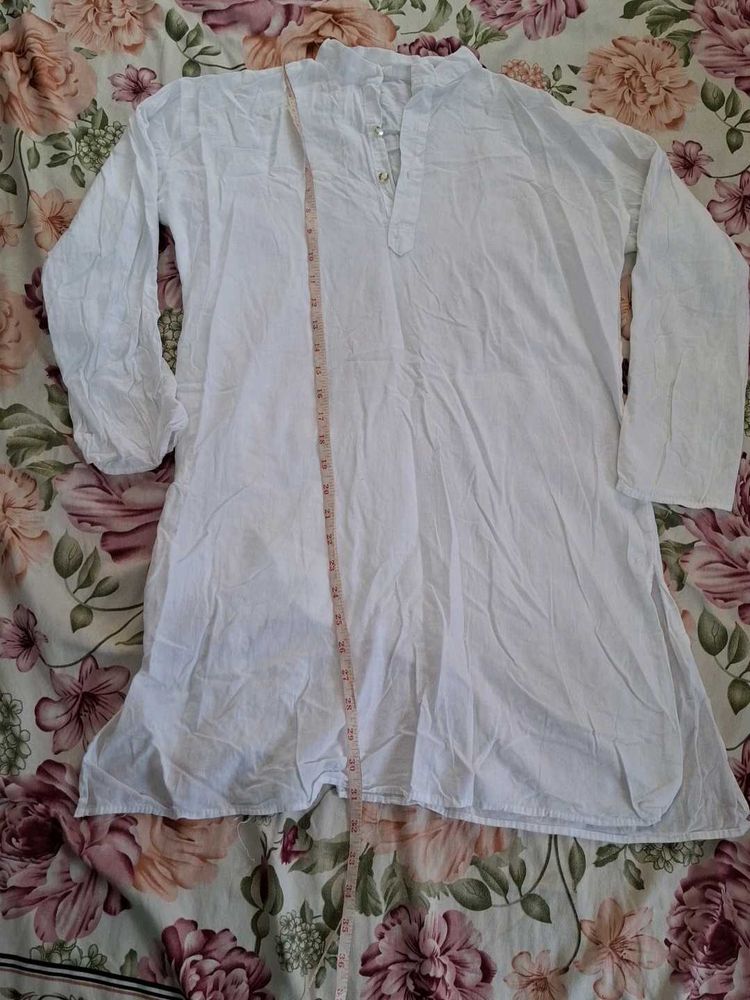 white kurtas