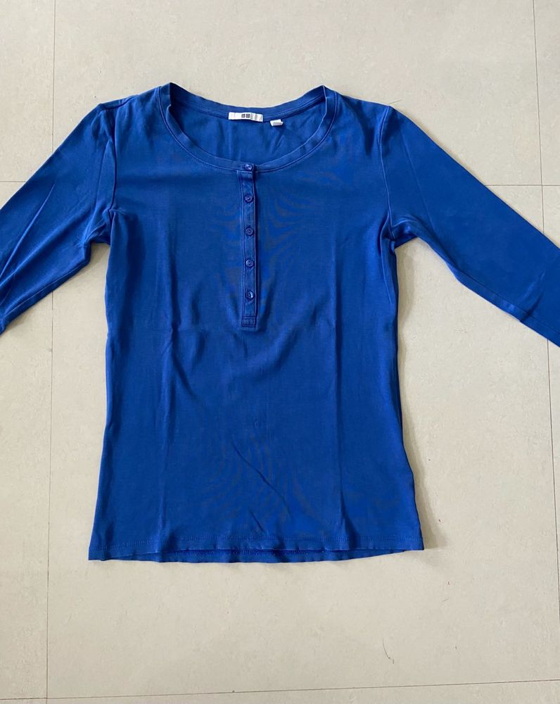UNIQLO Blue Long Sleeve Top/ T-shirt